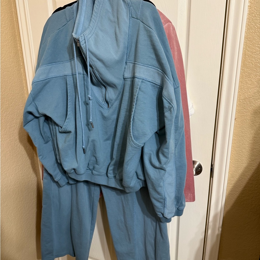 Free People Soft Blue Sweatshirt and Pants Set XL